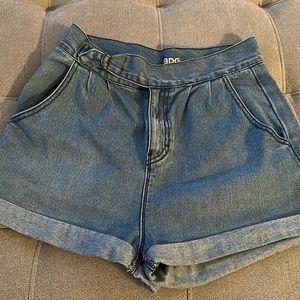 HIGH RISE PAPER BAG SHORTS